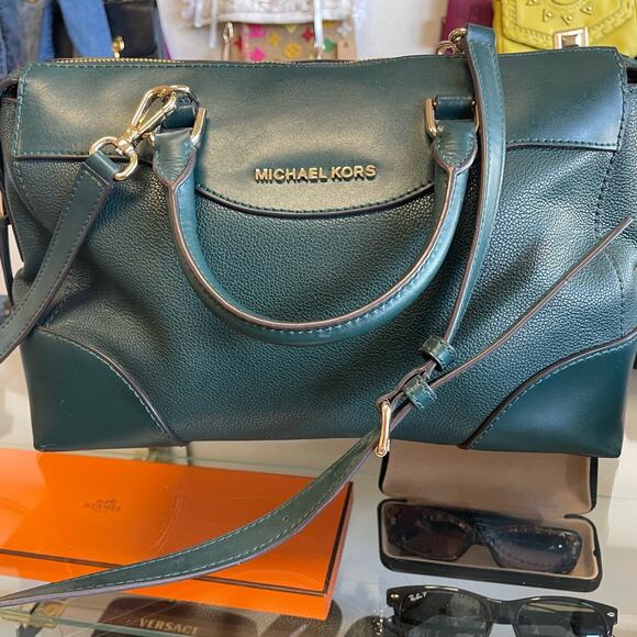 Michael Kors Maya Pebbled Leather Satchel Amazon Green - Picture 2 of 12